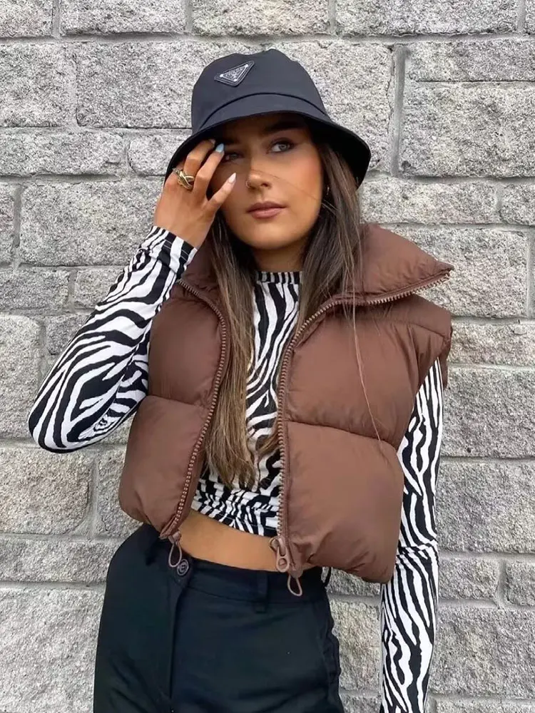 TRAFZA 2024 Autumn Causal Cropped Cotton Vest For Women Solid Sleeveless Zipper Stand Collar Short Vest Fashion 15 Colors Coats
TRAFZA 2024 Autumn Causal Cropped Cotton Vest For Women Solid Sleeveless Zipper Stand Collar Short Vest Fashion 15 Colors Coats