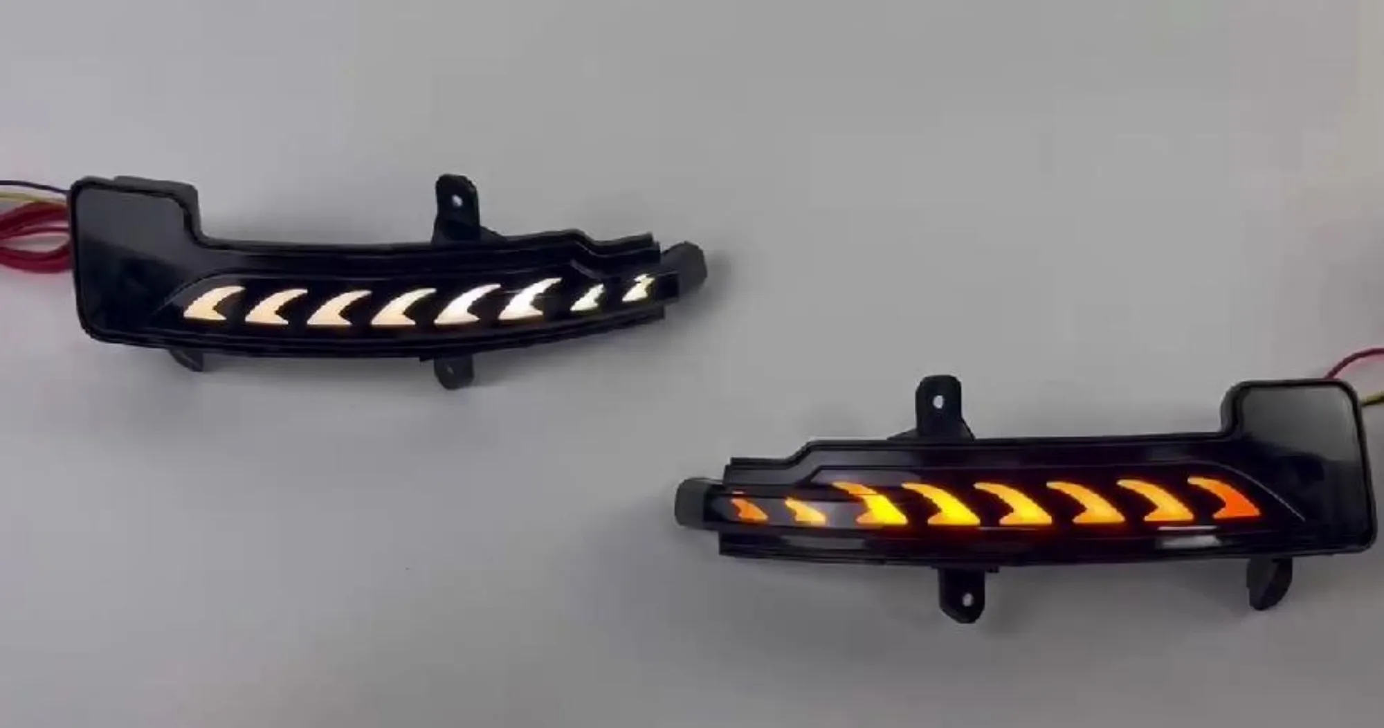 Car Led Rear View Side Mirror Lamp Smoke cover Turn Signal for For Geely coolray Proton X50
Car Led Rear View Side Mirror Lamp Smoke cover Turn Signal for For Geely coolray Proton X50