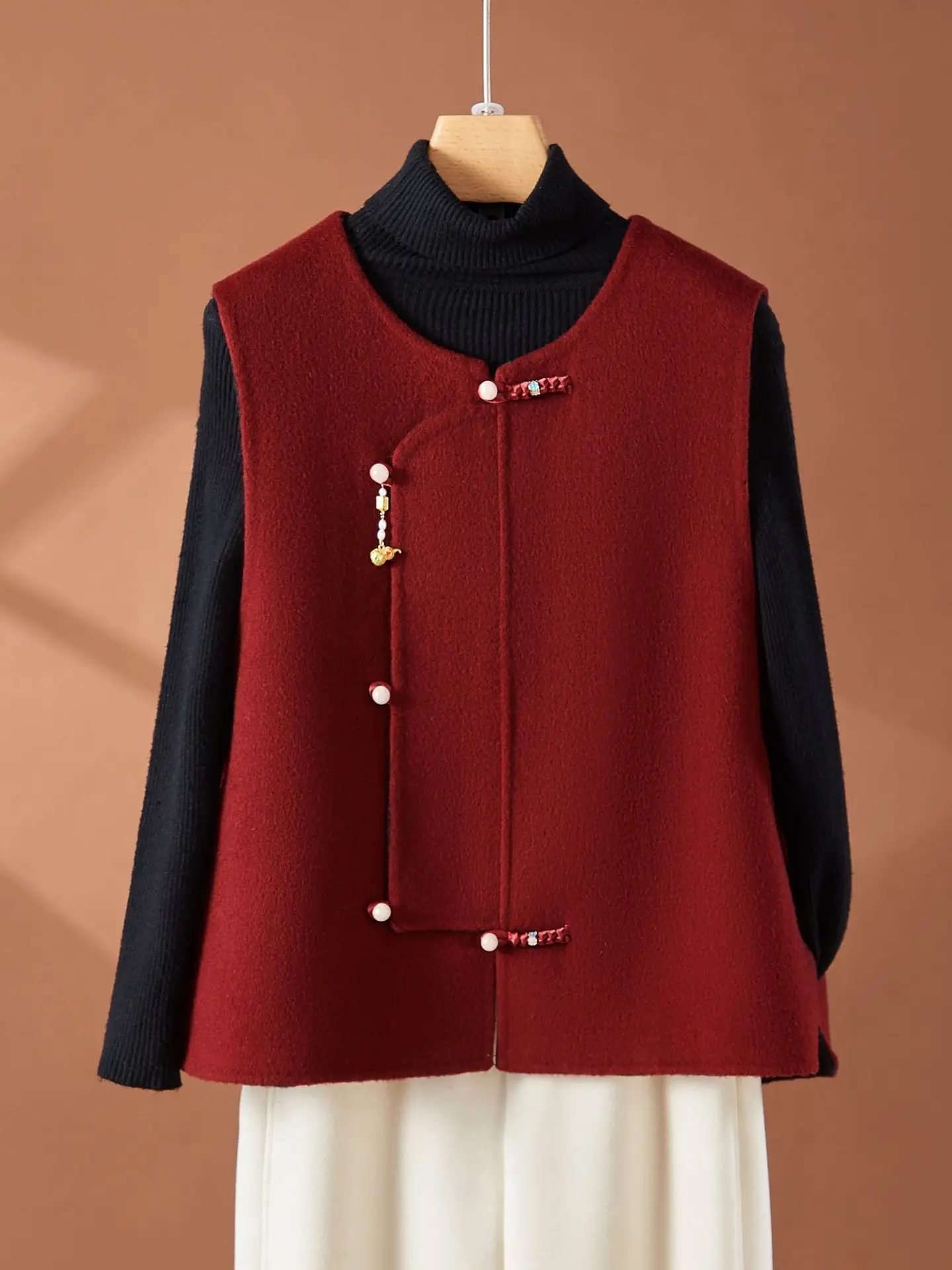 Red New Year Style Chinese National Double-Sided Woolen Vest Short Women's New Model Cashmere Jacket Sheepskin Vest
Red New Year Style Chinese National Double-Sided Woolen Vest Short Women's New Model Cashmere Jacket Sheepskin Vest