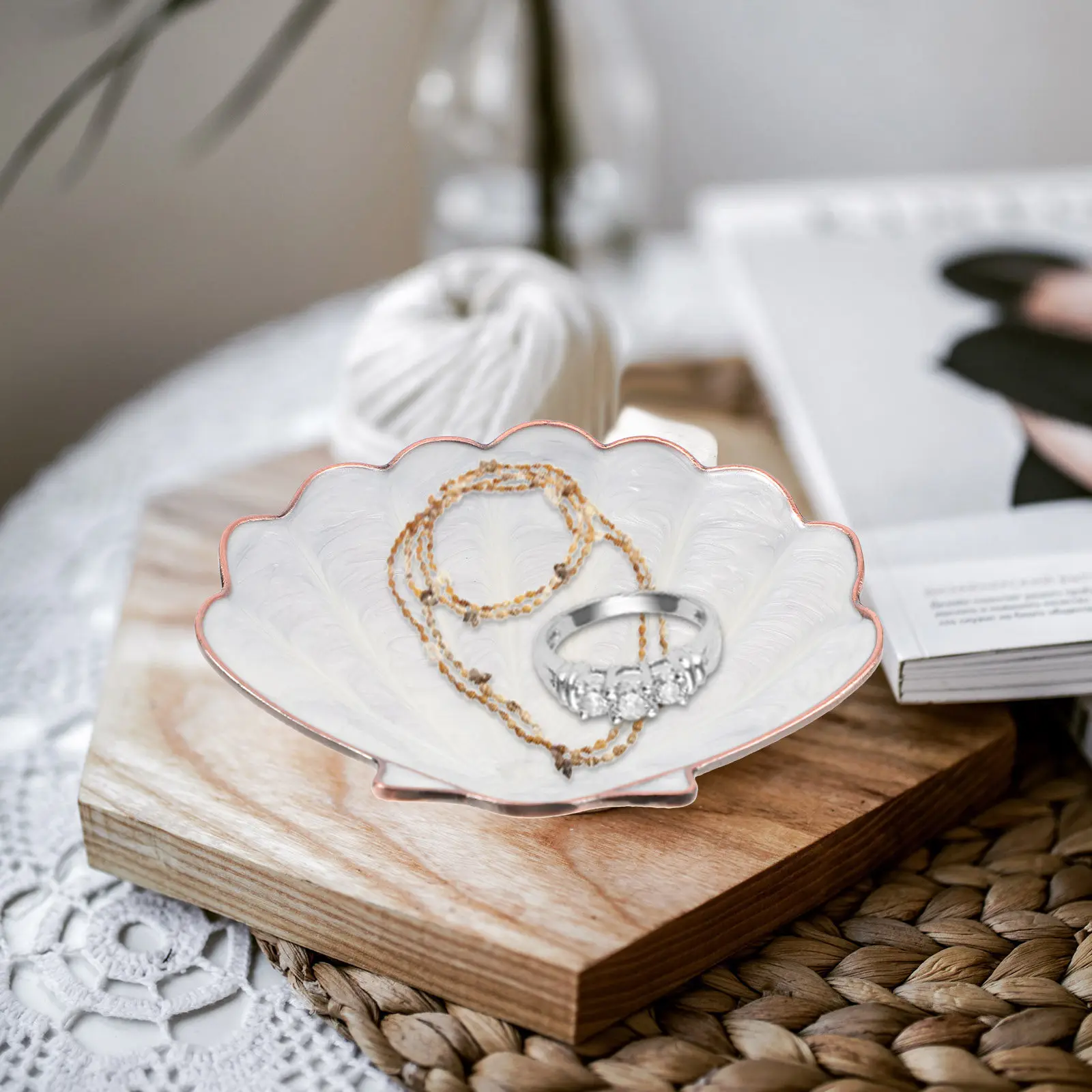 Shell Shaped Jewelry Dish Copper Alloy Trinket Tray Organizer Ring Earring Necklace Display Storage Plate Home Decor
Shell Shaped Jewelry Dish Copper Alloy Trinket Tray Organizer Ring Earring Necklace Display Storage Plate Home Decor