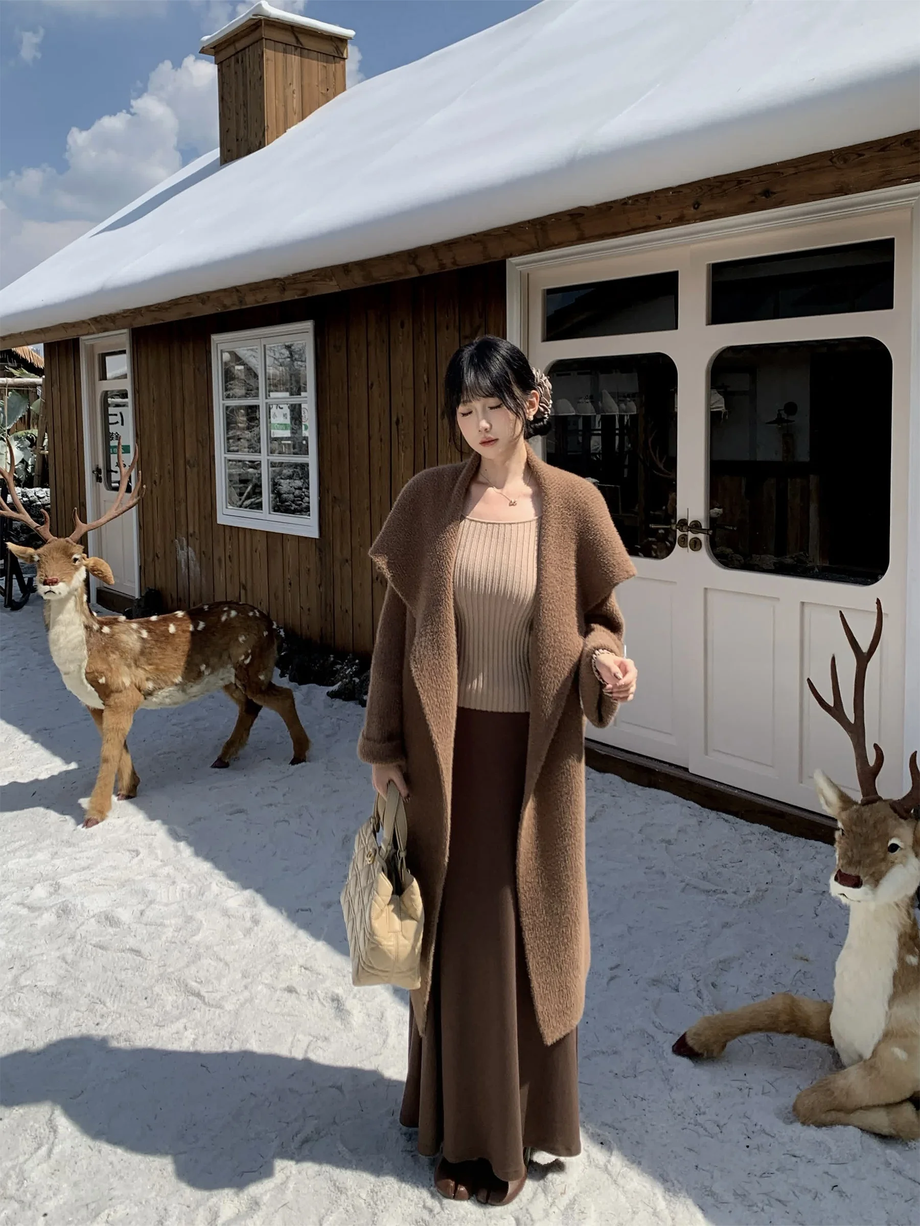 Женское пальто Browan Waymode с воротником из искусственного меха, из арктического бархата, новинка ранней весны, с длинными рукавами, свободного кроя, из смесового полиэстера
Женское пальто Browan Waymode с воротником из искусственного меха, из арктического бархата, новинка ранней весны, с длинными рукавами, свободного кроя, из смесового полиэстера