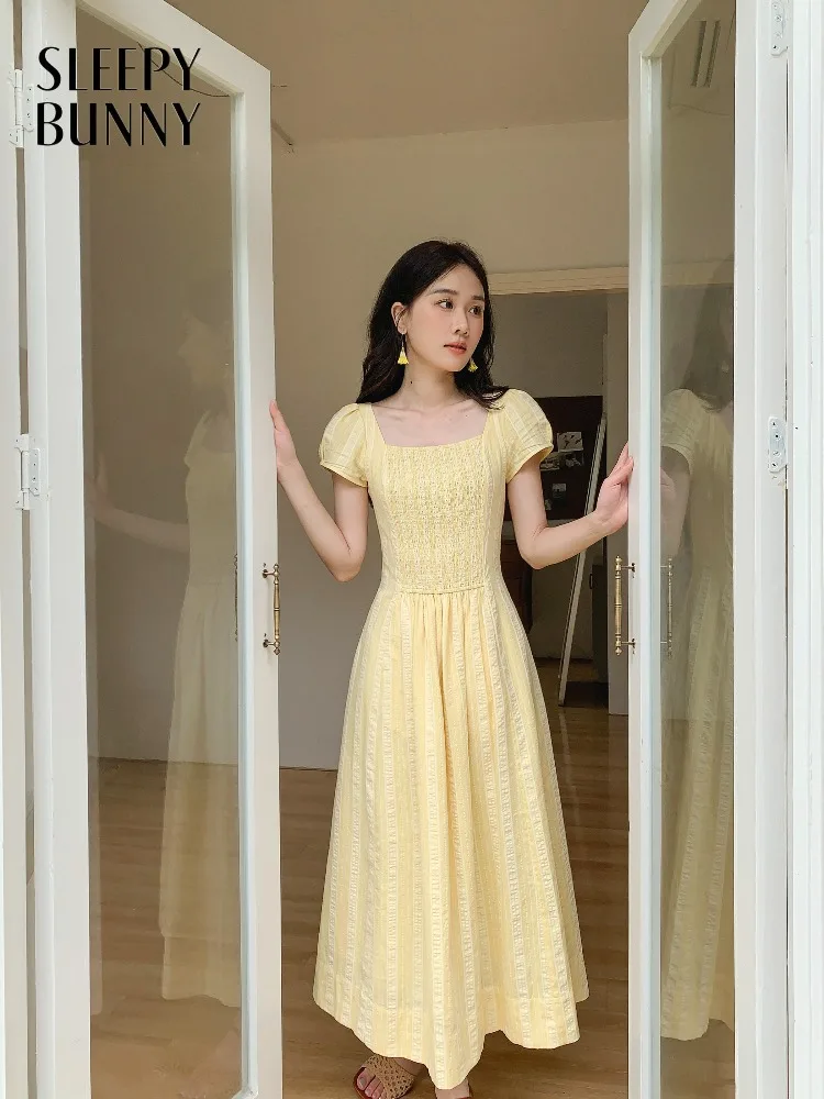 Elegant Vintage Square Neck Dress Sweet Short Sleeve Maxi Slimming Women High Waist Long Sundress Summer Casual Fashion Outfit
Elegant Vintage Square Neck Dress Sweet Short Sleeve Maxi Slimming Women High Waist Long Sundress Summer Casual Fashion Outfit