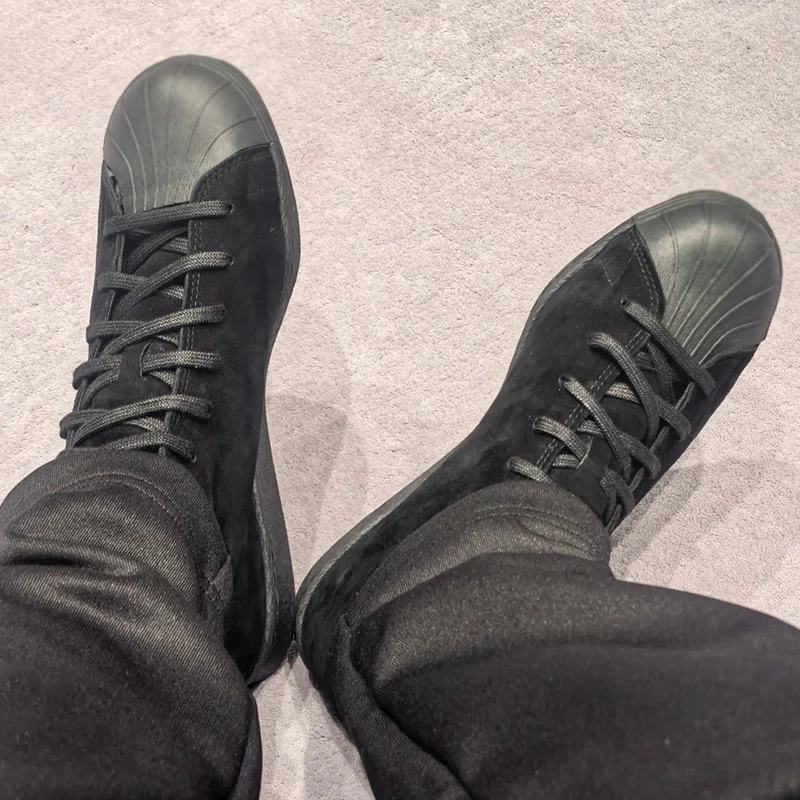 Y3ROOWLV Men's High Top oes 2025 New Frosted Cowhide Bla ort Boots Genuine Leather High Top Board oes Versatile Trend...
Y3ROOWLV Men's High Top oes 2025 New Frosted Cowhide Bla ort Boots Genuine Leather High Top Board oes Versatile Trend...