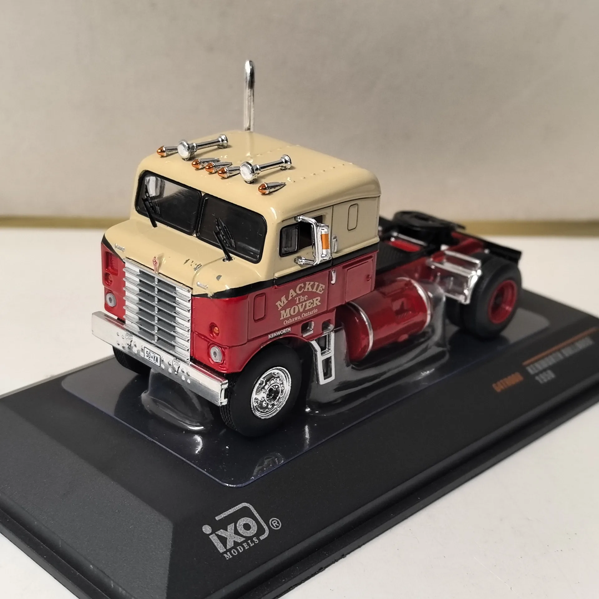 Diecast IXO 1/64 Scale Kenworth Bullnose 1950 Kenworth Tractor Truck Alloy Car Model Collectible Toy Gift Souvenir Display
Diecast IXO 1/64 Scale Kenworth Bullnose 1950 Kenworth Tractor Truck Alloy Car Model Collectible Toy Gift Souvenir Display
