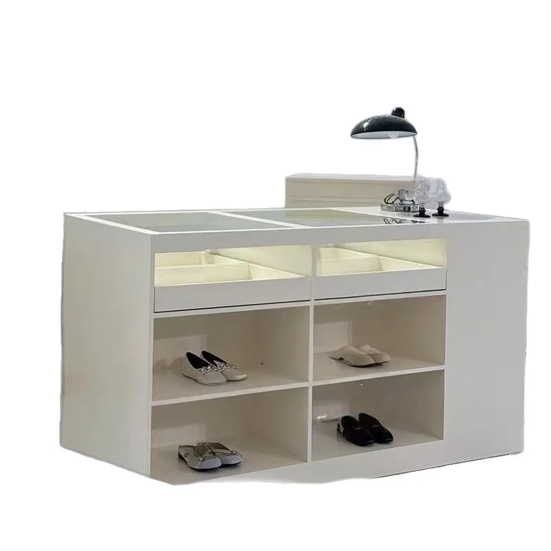 Clothing store reception glass display table bar counter women's clothing counter jewelry ornament display cabinet
Clothing store reception glass display table bar counter women's clothing counter jewelry ornament display cabinet