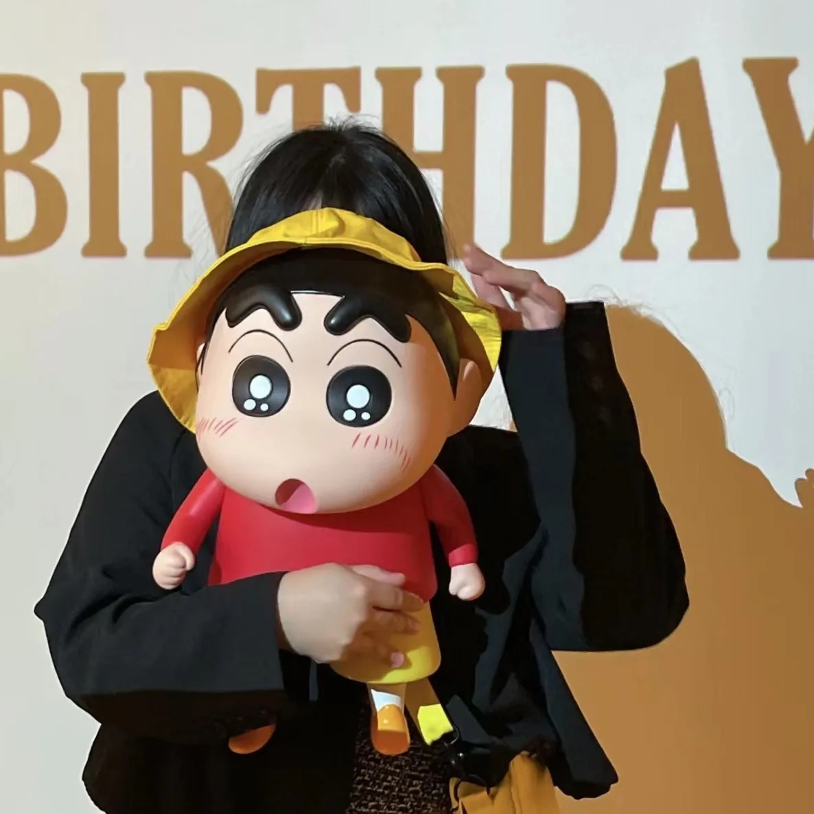 Коллекционная фигурка Шин-чана в масштабе 1:1, аниме-атрибутика, украшение для рабочего стола, подарок для фанатов аниме, детей и взрослых
Коллекционная фигурка Шин-чана в масштабе 1:1, аниме-атрибутика, украшение для рабочего стола, подарок для фанатов аниме, детей и взрослых