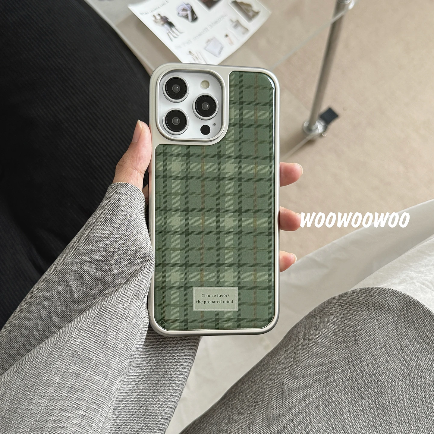 Simple New Fashion Green Checkerboard Pattern Case For iPhone 13 14 15 16 Pro Max Silver Edge Epoxy Plating Back Cover
Simple New Fashion Green Checkerboard Pattern Case For iPhone 13 14 15 16 Pro Max Silver Edge Epoxy Plating Back Cover