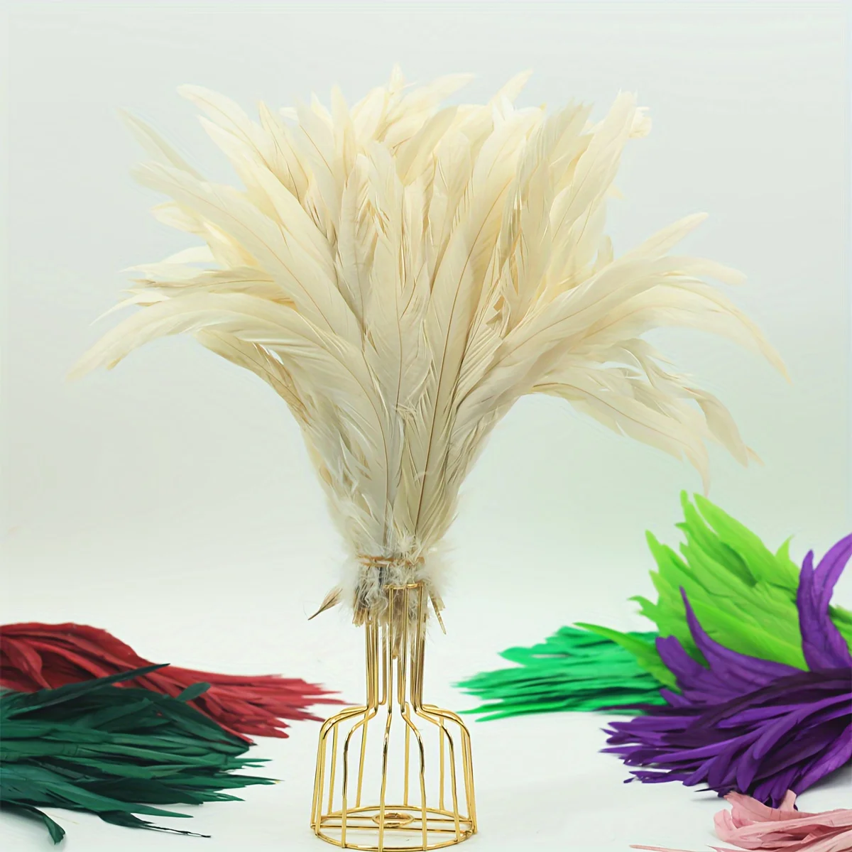 50Pcs Natural Chicken Feathers 25-30cm Soft Feathers for DIY Headgear Festival Party Stage Decoration
50Pcs Natural Chicken Feathers 25-30cm Soft Feathers for DIY Headgear Festival Party Stage Decoration