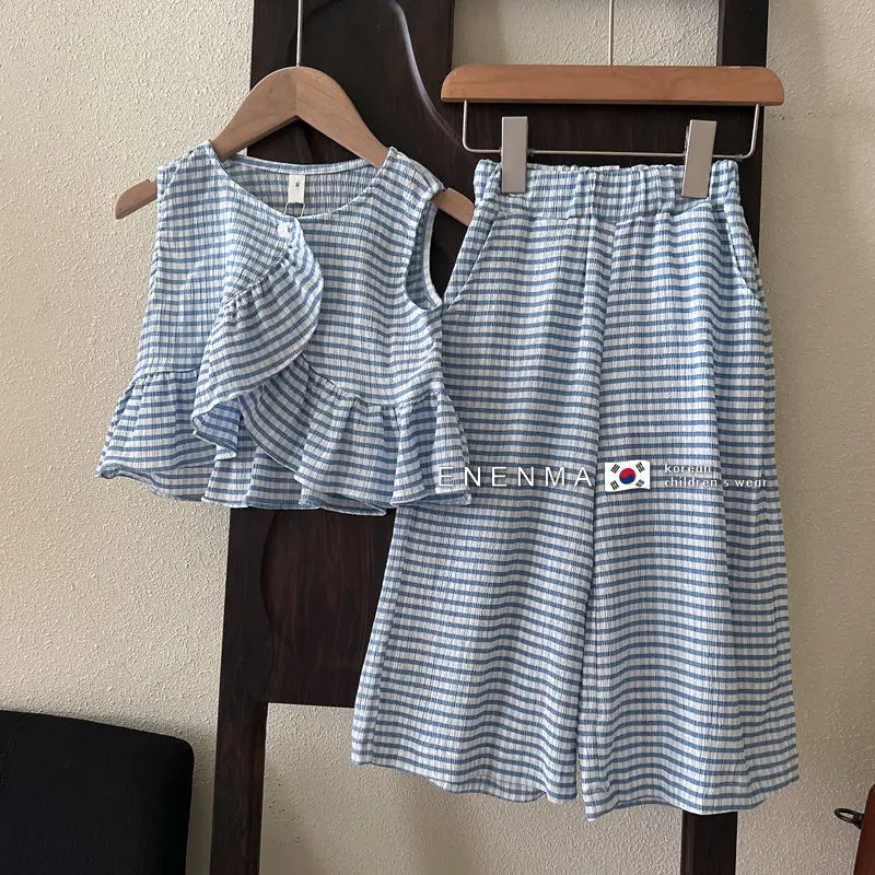 Girls' Summer Clothing Set Thin Sleeveless Stripe Set Fashion Children's Short Sleeve T-shirt Wide Leg Pants Two Piece Set
Girls' Summer Clothing Set Thin Sleeveless Stripe Set Fashion Children's Short Sleeve T-shirt Wide Leg Pants Two Piece Set