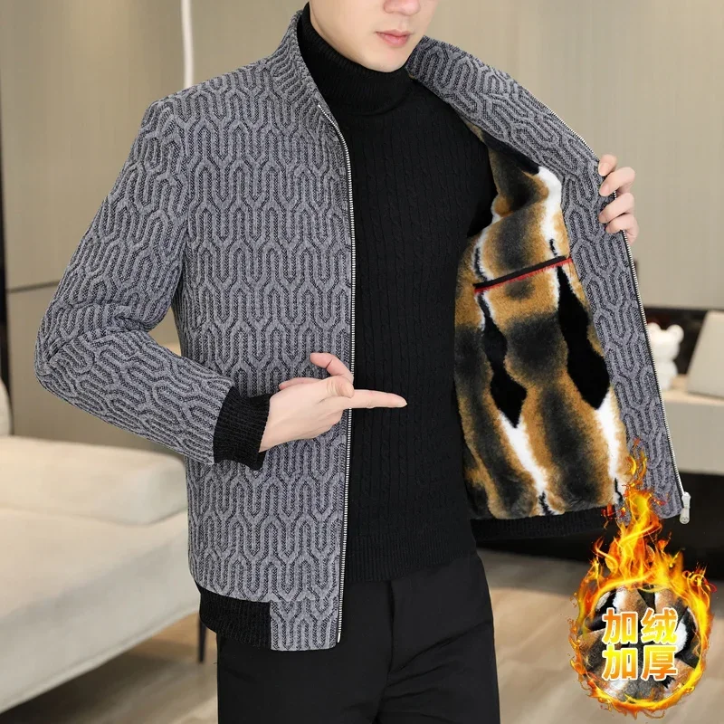 Brand Winter Printed Men's Woolen Jacket Fashion Stand Collar Casual Business Trench Coat Thickened Warm Overcoat men clothing
Brand Winter Printed Men's Woolen Jacket Fashion Stand Collar Casual Business Trench Coat Thickened Warm Overcoat men clothing