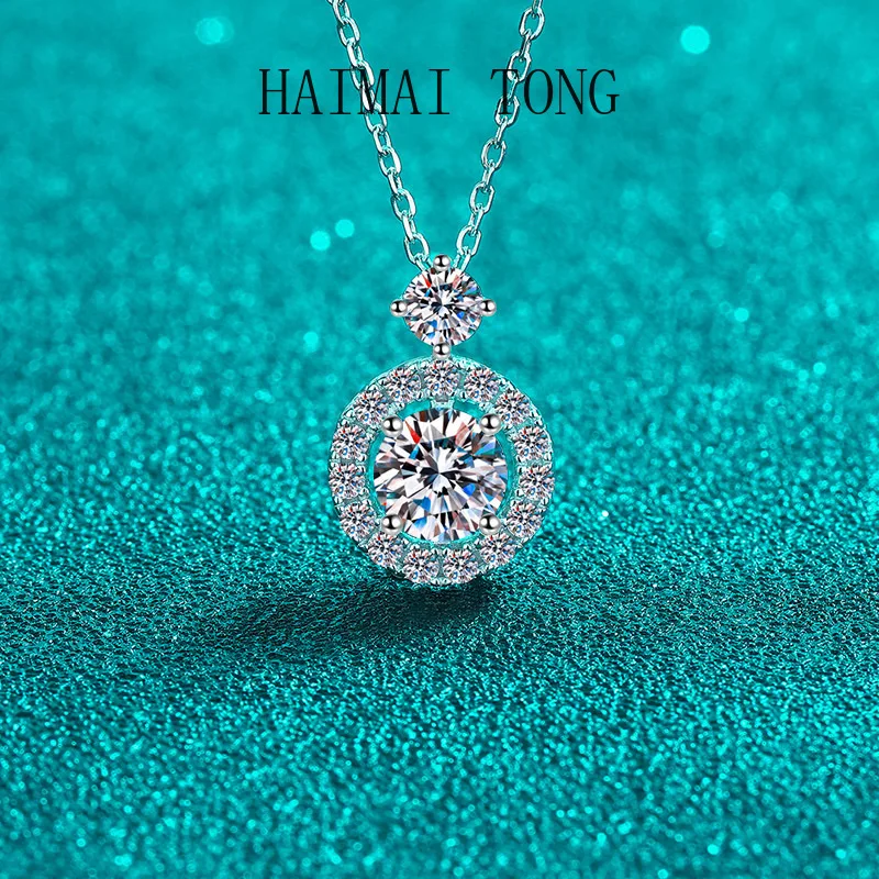 HAIMATONGPT950 Platinum Round Bag Hollow Moissanite Necklace Women's Bubble Pendant Simple Fashion Versatile Clavicle Chain
HAIMATONGPT950 Platinum Round Bag Hollow Moissanite Necklace Women's Bubble Pendant Simple Fashion Versatile Clavicle Chain