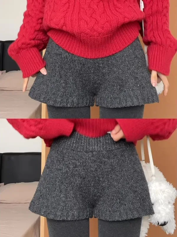 Вязаные повседневные брюки с высокой талией и прямыми штанинами больших размеров, модные короткие шорты для женщин, для поездок на работу, в корейском стиле, простые и элегантные.
Вязаные повседневные брюки с высокой талией и прямыми штанинами больших размеров, модные короткие шорты для женщин, для поездок на работу, в корейском стиле, простые и элегантные.