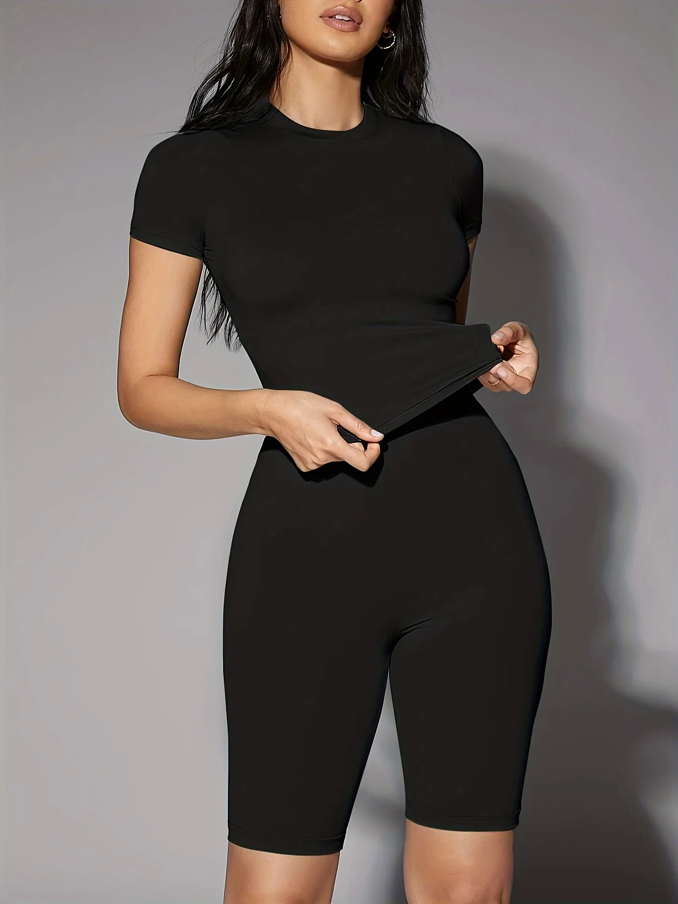 Women's fitness shorts set
Women's fitness shorts set