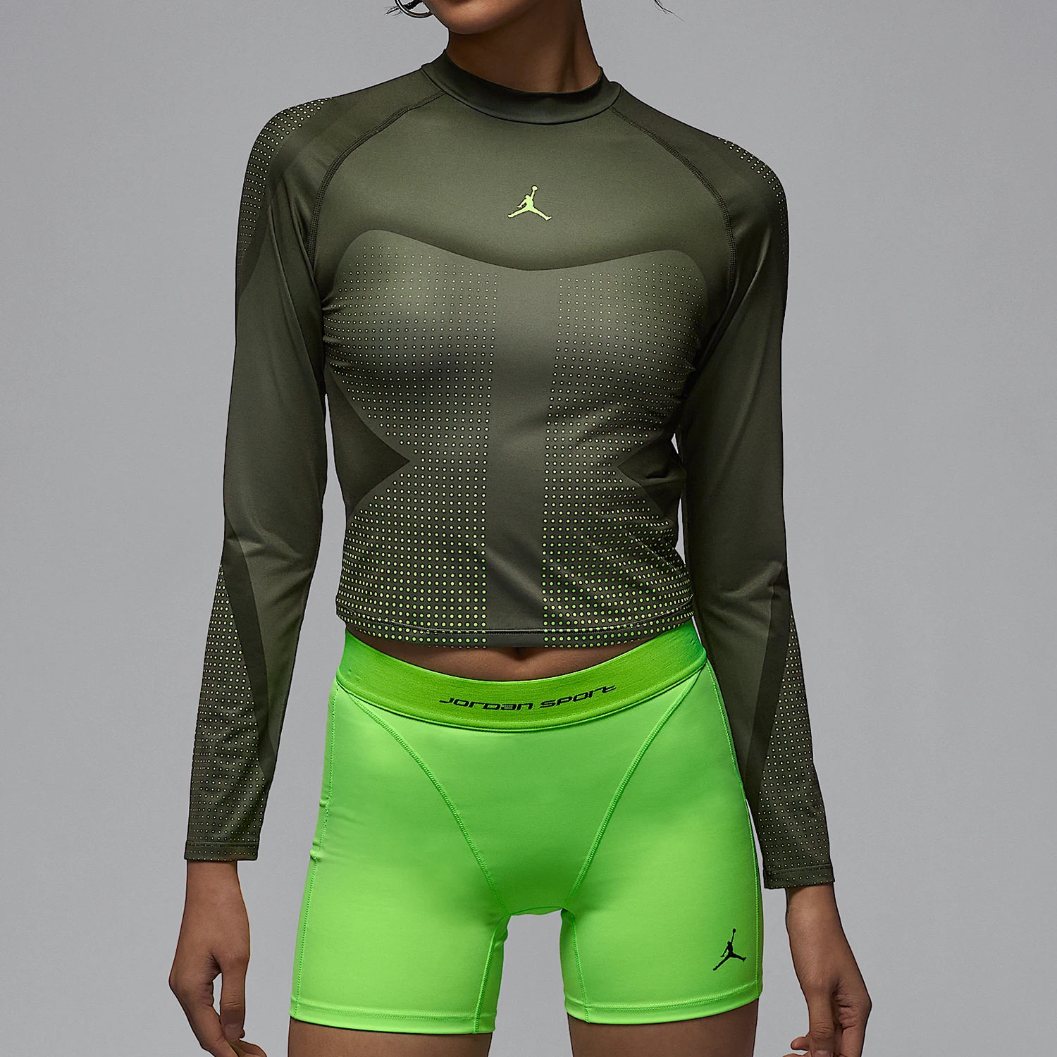 Официальный оригинальный женский спортивный бег Nike JORDAN с длинным рукавом HF9481-045
Официальный оригинальный женский спортивный бег Nike JORDAN с длинным рукавом HF9481-045