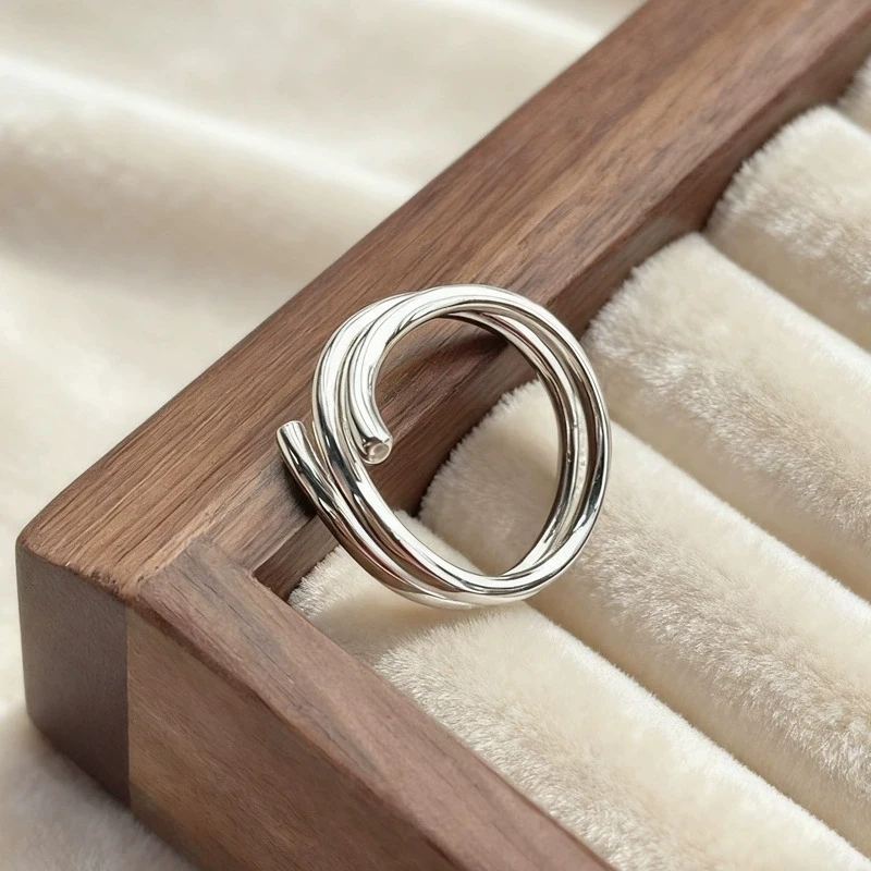 Multilayer Wavy Finger Rings For Women Fashion Minimalist Classic Elegant Unique Creative New Party Jewelry Gifts кольца
Multilayer Wavy Finger Rings For Women Fashion Minimalist Classic Elegant Unique Creative New Party Jewelry Gifts кольца