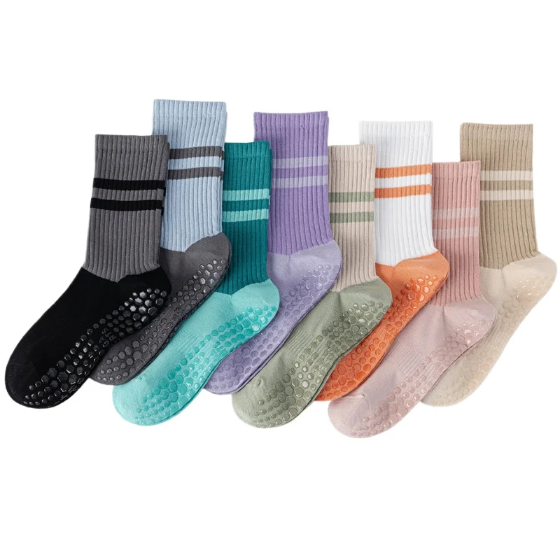 Модные полосатые противоскользящие носки для йоги, женские профессиональные носки для пилатеса, для взрослых, для танцев в помещении, фитнеса, бега, спортивные носки-тапочки
Модные полосатые противоскользящие носки для йоги, женские профессиональные носки для пилатеса, для взрослых, для танцев в помещении, фитнеса, бега, спортивные носки-тапочки