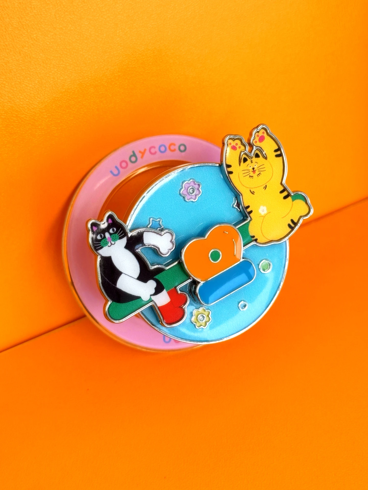 Uody Original Wealthy See-Saw Phone Stand Magnetic Interactive Convenient Fun Zinc Alloy Clamp-On Desktop Mobile Phone H...
Uody Original Wealthy See-Saw Phone Stand Magnetic Interactive Convenient Fun Zinc Alloy Clamp-On Desktop Mobile Phone H...