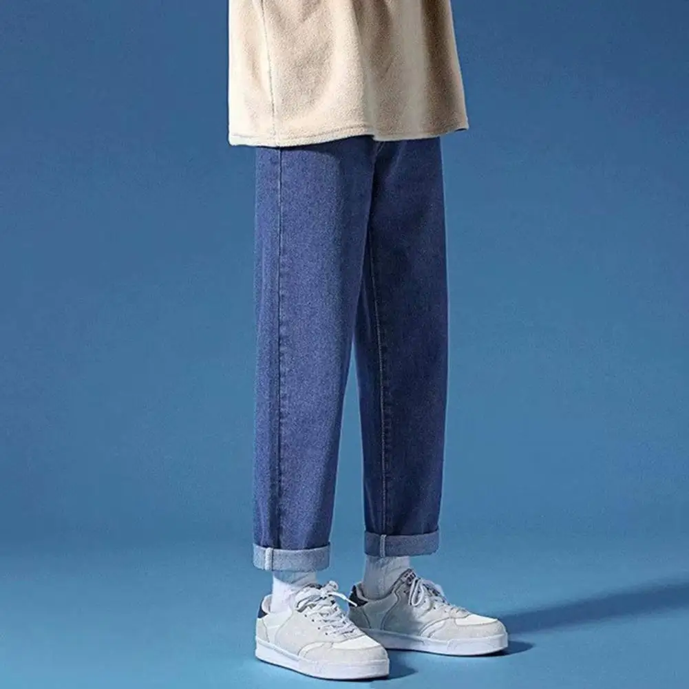 Casual Men Jeans Wide Leg Denim Pants Men's Loose Fit Jeans with Zipper Button Fly Solid Color Trousers for Casual Streetwear
Casual Men Jeans Wide Leg Denim Pants Men's Loose Fit Jeans with Zipper Button Fly Solid Color Trousers for Casual Streetwear