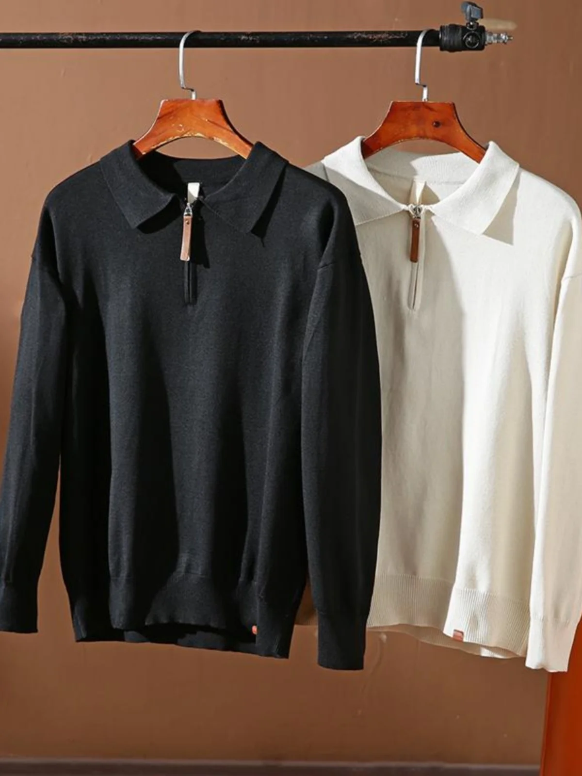 Удобный мужской осенний свитер однотонного цвета, свободный повседневный пуловер на молнии, вязаный, эластичный, деловой повседневный стиль, с длинным рукавом
Удобный мужской осенний свитер однотонного цвета, свободный повседневный пуловер на молнии, вязаный, эластичный, деловой повседневный стиль, с длинным рукавом