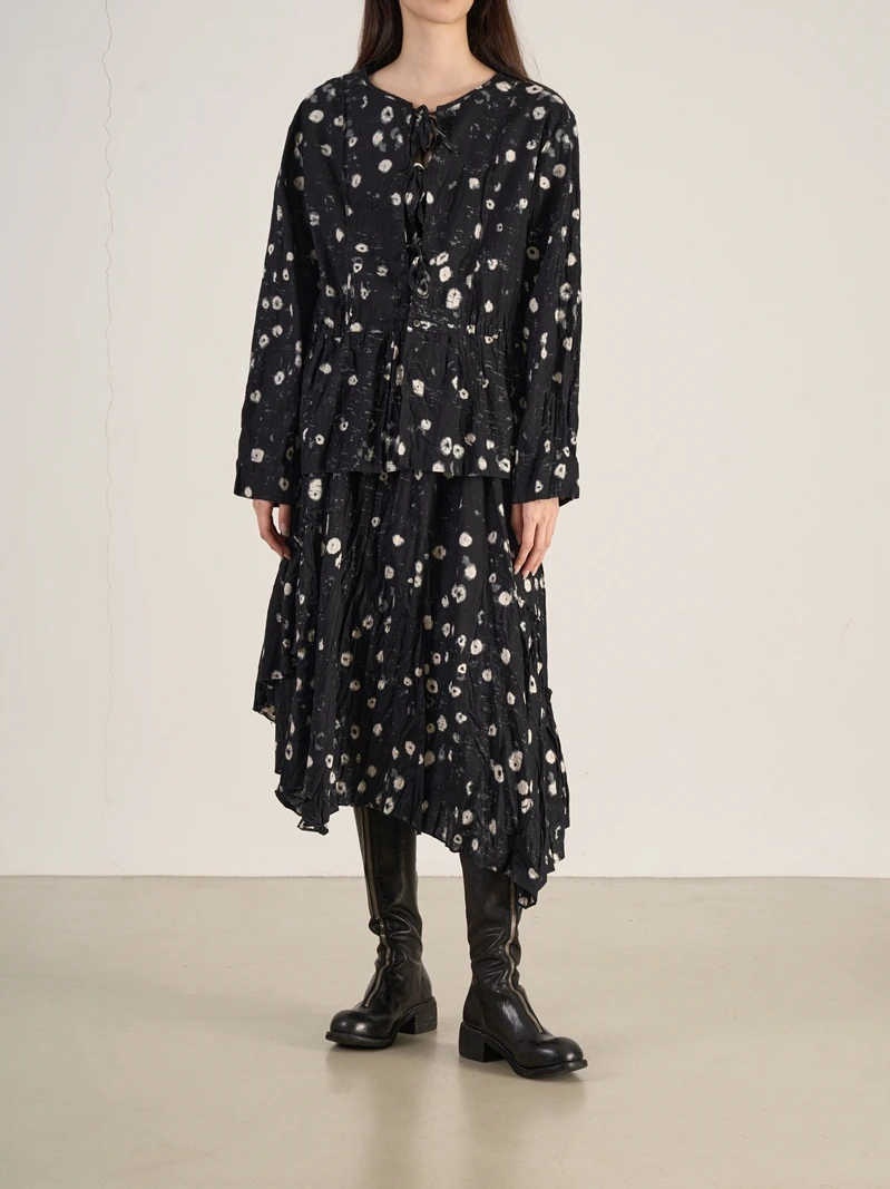 Комплект LANVIVIER: хлопково-льняная блузка с принтом и асимметричная юбка макси с поясом. Модный женский комплект.
Комплект LANVIVIER: хлопково-льняная блузка с принтом и асимметричная юбка макси с поясом. Модный женский комплект.