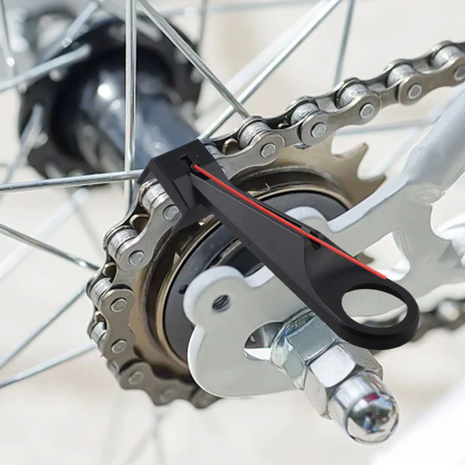 Motorcycle Chain Lube Applicator Chain Cleaning Tool Oil Sprayer Oiling Diverter Motorcycle Chain Oiler Spray Gear
Motorcycle Chain Lube Applicator Chain Cleaning Tool Oil Sprayer Oiling Diverter Motorcycle Chain Oiler Spray Gear