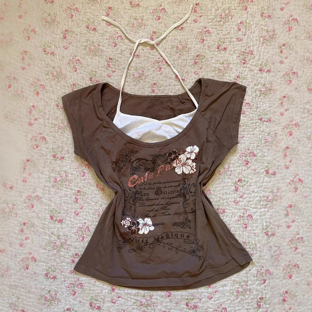 Millennium Spicy Girl Y2k Brown Top Retro Spicy Girl Slim Fit Slimming Super Short Sleeved Fake Two-piece Top
Millennium Spicy Girl Y2k Brown Top Retro Spicy Girl Slim Fit Slimming Super Short Sleeved Fake Two-piece Top