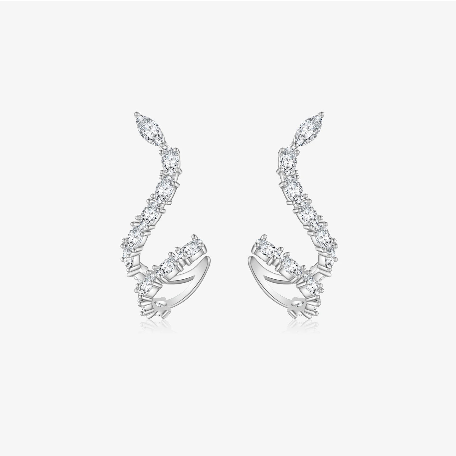 VEWANT 925 Sterling Silver Silver CZ Zircon Snake Hoop Earrings Clips 2024 Luxury Women Piercing Clips Luxury Fine Gift Jewelry
VEWANT 925 Sterling Silver Silver CZ Zircon Snake Hoop Earrings Clips 2024 Luxury Women Piercing Clips Luxury Fine Gift Jewelry