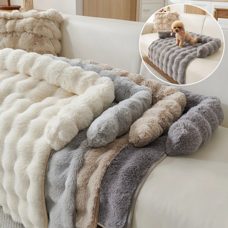 1pc Faux Rabbit Fur Pet Mattress,machine Washable,Non-Slip Scratch-Resistant Sofa Nest,suitable for Small and Medium-sized Pets
1pc Faux Rabbit Fur Pet Mattress,machine Washable,Non-Slip Scratch-Resistant Sofa Nest,suitable for Small and Medium-sized Pets