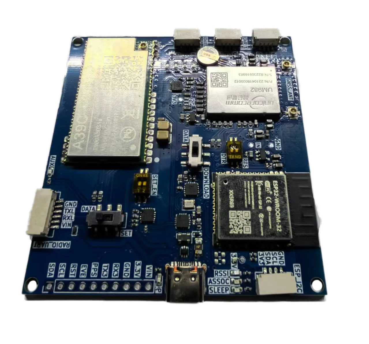double antenna high precision RTK customized product unicore UM982 and ESP32 and Lora radio
double antenna high precision RTK customized product unicore UM982 and ESP32 and Lora radio