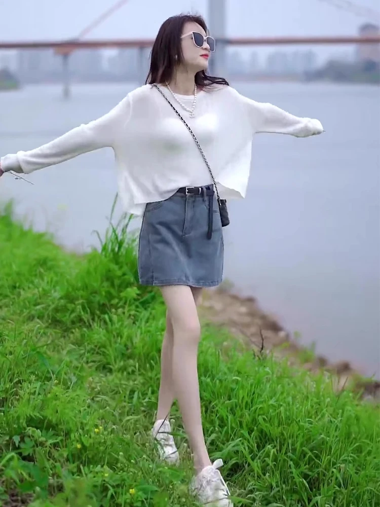 Fashionable Knitted Denim Half Skirt And Top Set Summer Outfit 2025 Season mid Sleeve round Neck Polyester And Spandex Blend
Fashionable Knitted Denim Half Skirt And Top Set Summer Outfit 2025 Season mid Sleeve round Neck Polyester And Spandex Blend