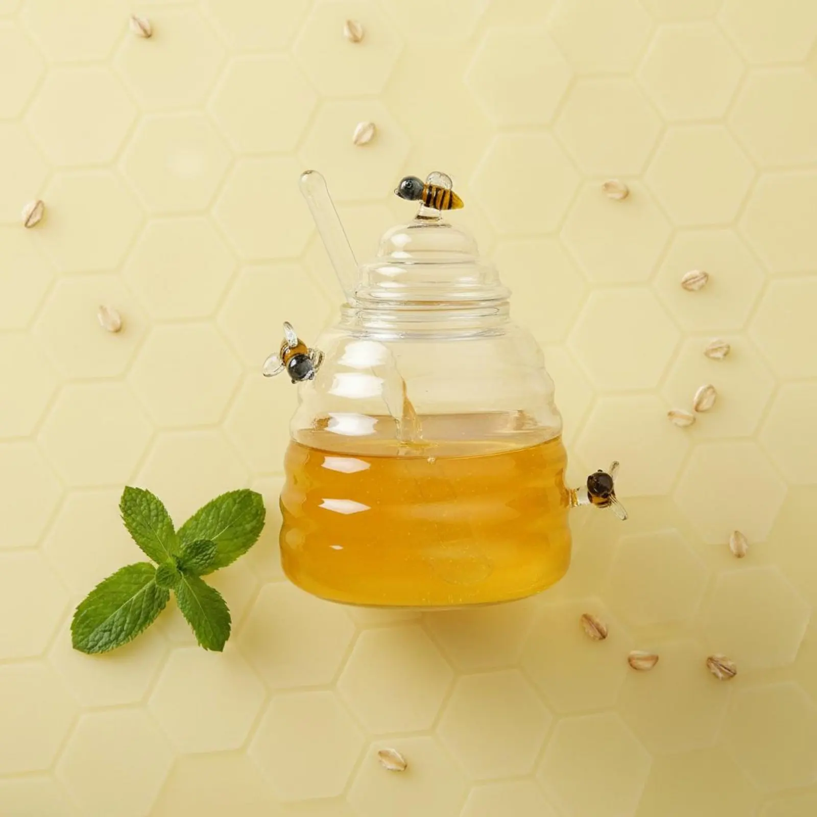 Honey Jar Dipper Set Transparent Frame Honey Jar and Dipper Set Clear Honeypot Dishwasher Safe Kitchenware for Breakfast Bar
Honey Jar Dipper Set Transparent Frame Honey Jar and Dipper Set Clear Honeypot Dishwasher Safe Kitchenware for Breakfast Bar