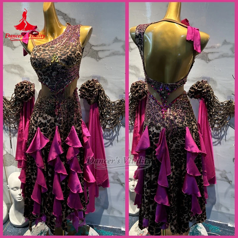 The New Style Ballroom Sleeveless Wrapped Hips Dresses Adult&Teenagers Waltz Perform Outfit High-end Customize Dancer's Vitality
The New Style Ballroom Sleeveless Wrapped Hips Dresses Adult&Teenagers Waltz Perform Outfit High-end Customize Dancer's Vitality