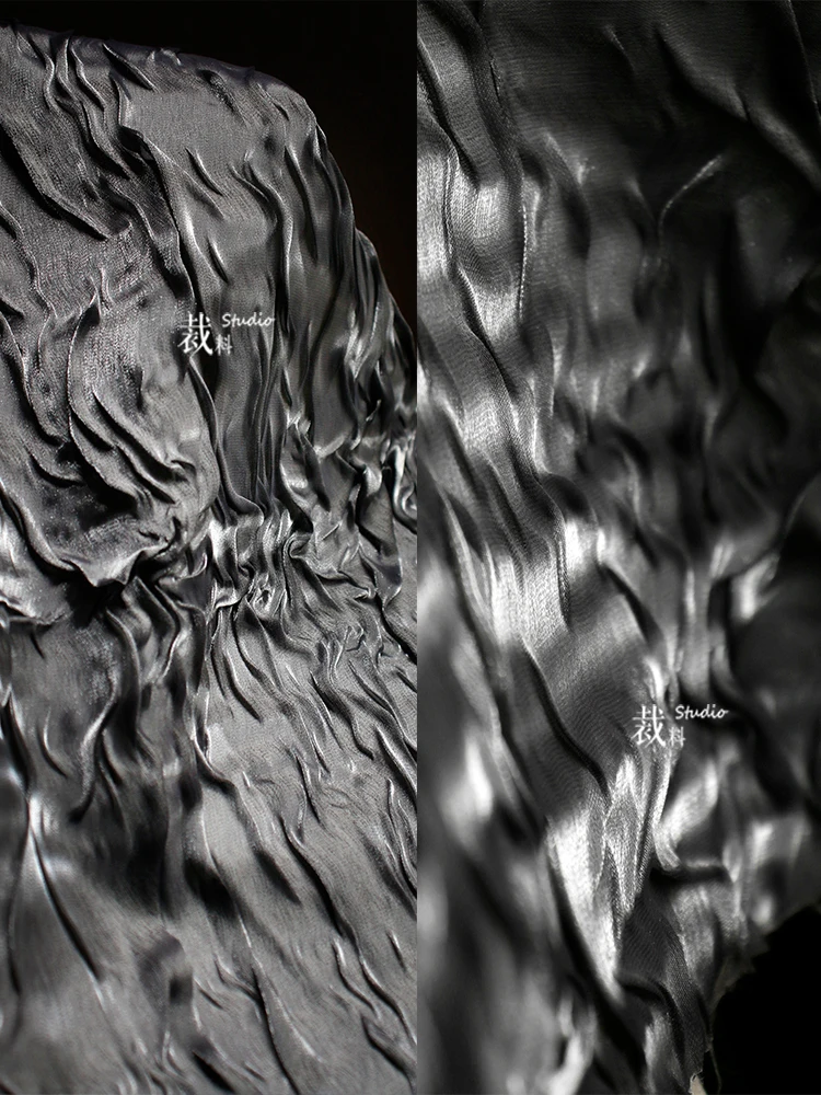 Fabric Wide 100cmx50cm Liquid Metal Gray Three-Dimensional Pleated Shiny Texture Handmade DIY Dress Top Spring Autumn Clothing
Fabric Wide 100cmx50cm Liquid Metal Gray Three-Dimensional Pleated Shiny Texture Handmade DIY Dress Top Spring Autumn Clothing