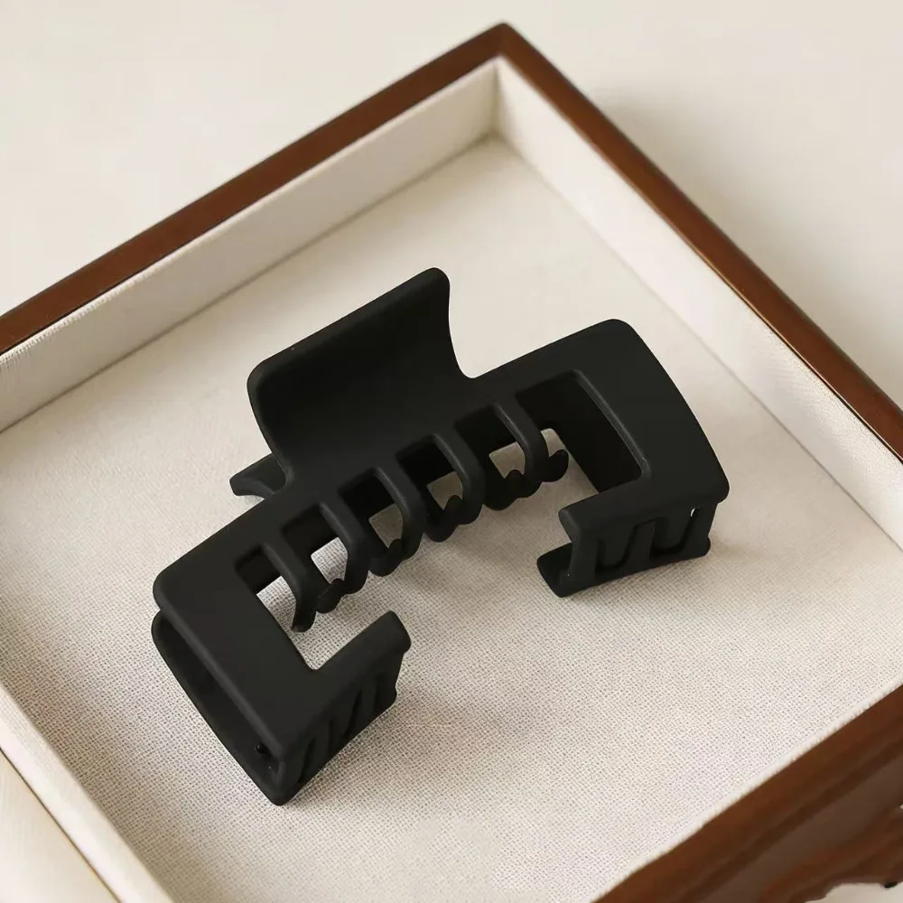 Hairpin Hat-Friendly Hair Claw Non-Slip Extra Large Square Hair Clip Rectangle for Thick Hair Large Size Shark Clip
Hairpin Hat-Friendly Hair Claw Non-Slip Extra Large Square Hair Clip Rectangle for Thick Hair Large Size Shark Clip