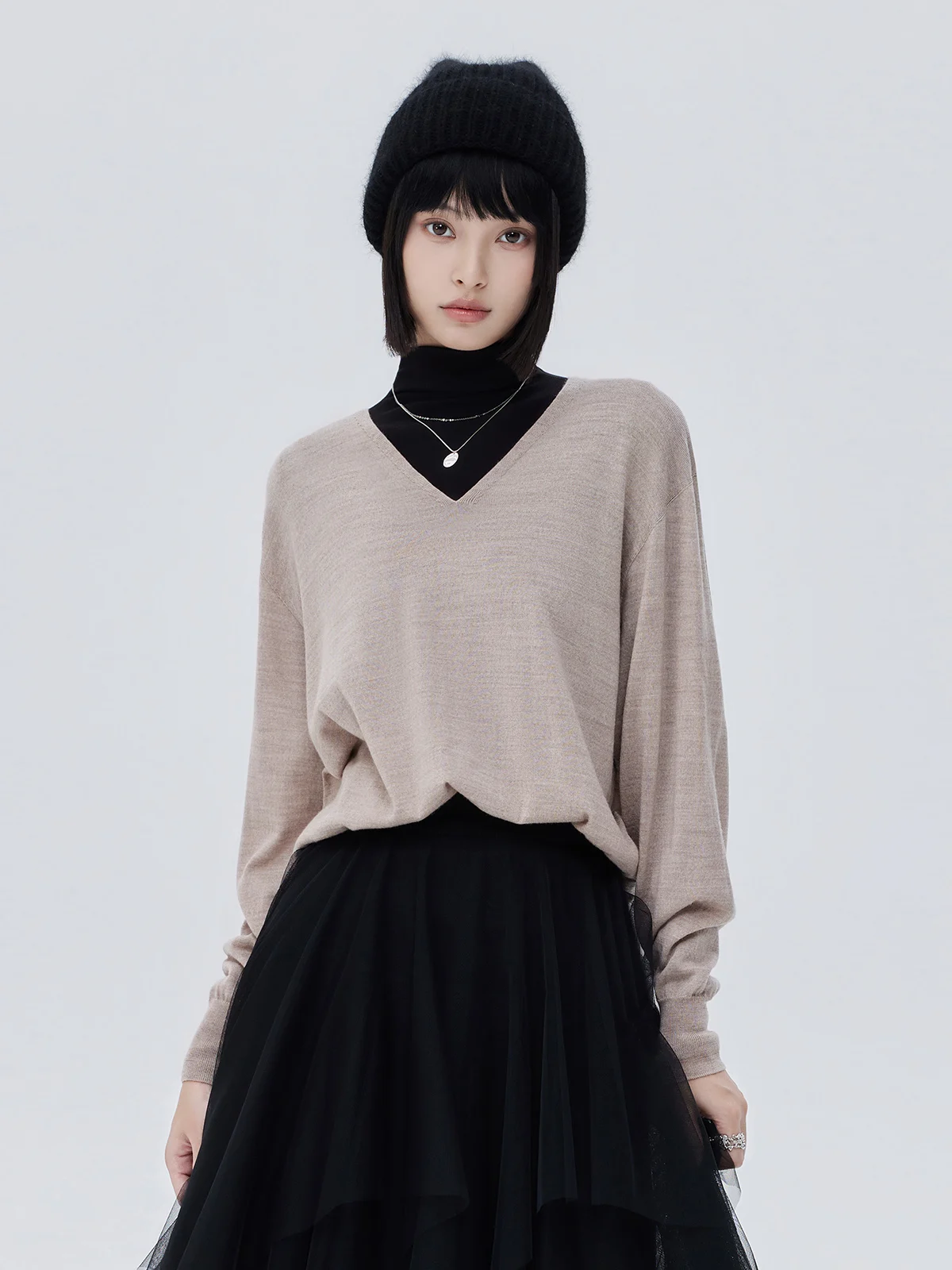 Женский вязаный свитер с V-образным вырезом, длинный рукав, смесь шерсти, комфортная посадка, весенний повседневный стиль, трикотаж для женщин
Женский вязаный свитер с V-образным вырезом, длинный рукав, смесь шерсти, комфортная посадка, весенний повседневный стиль, трикотаж для женщин