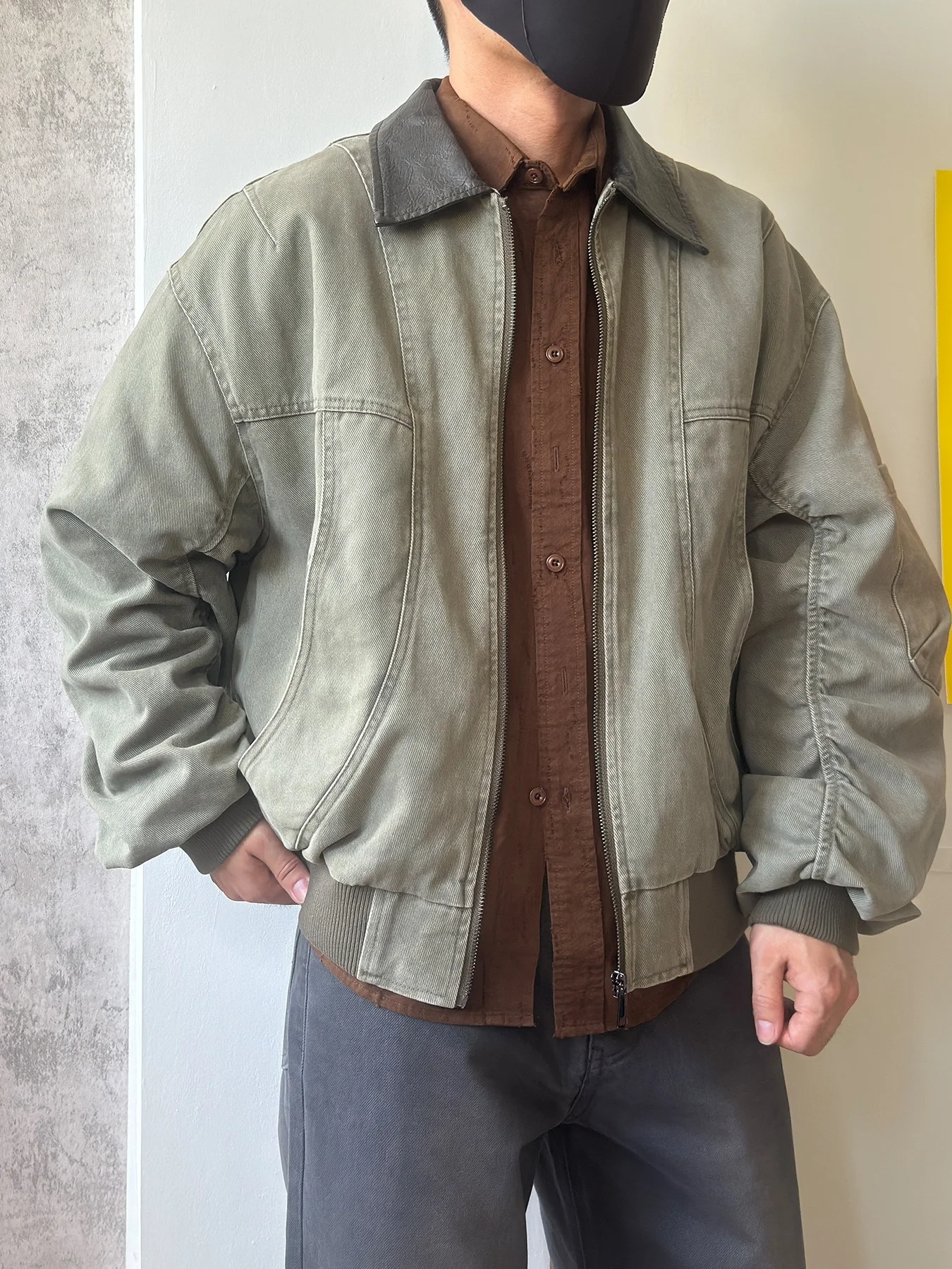 Мужская куртка American Casual Thi Khartoum Jaet: Новая осенне-зимняя модель в стиле ретро, свободный крой, воротник, рабочая одежда в стиле Детройт, длинный рукав, на молнии
Мужская куртка American Casual Thi Khartoum Jaet: Новая осенне-зимняя модель в стиле ретро, свободный крой, воротник, рабочая одежда в стиле Детройт, длинный рукав, на молнии