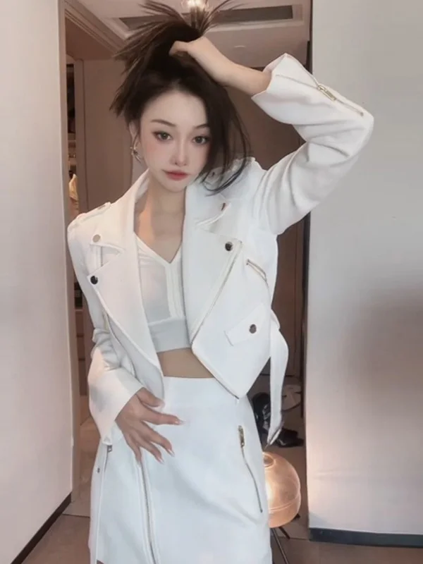 Fashionable Short Zipper Jacket Women's Casual Long Sleeve Spring Autumn New Style Commute Windproof Polyester Fiber Coat
Fashionable Short Zipper Jacket Women's Casual Long Sleeve Spring Autumn New Style Commute Windproof Polyester Fiber Coat