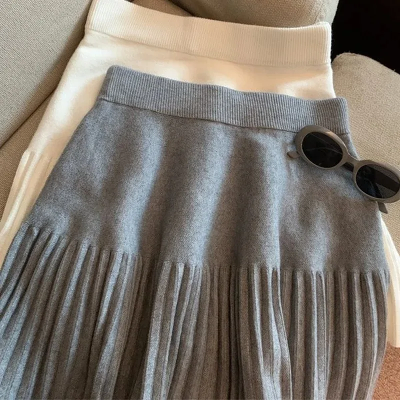 2026 Autumn Winter New Arrival Women's Elastic High Waist Pleated Mini Skirt A-line Hip-hugging Knitted Skirt For Daily Wear
2026 Autumn Winter New Arrival Women's Elastic High Waist Pleated Mini Skirt A-line Hip-hugging Knitted Skirt For Daily Wear