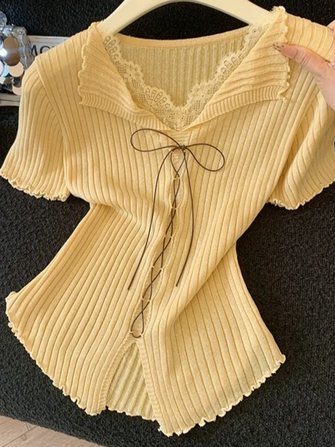 High-End Women's Knitted Top with Lace Trim Belted Slim Fit Short Sleeve V-Neck Korean Style Summer T-Shirt by NanYou
High-End Women's Knitted Top with Lace Trim Belted Slim Fit Short Sleeve V-Neck Korean Style Summer T-Shirt by NanYou