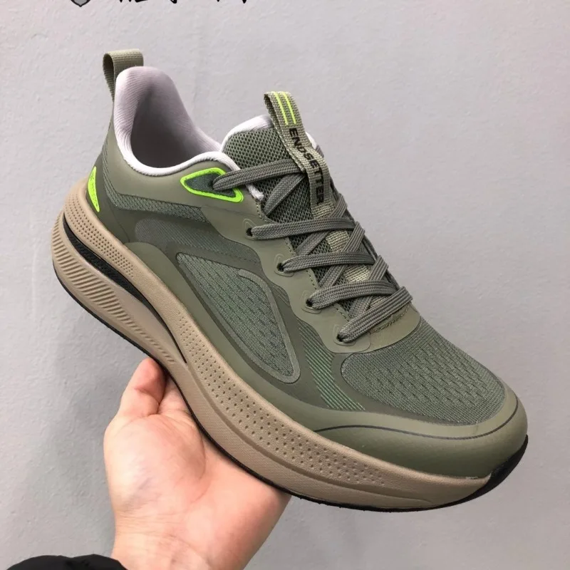 Оригинальные брендовые удобные противоскользящие прогулочные кроссовки высшего качества для спорта и отдыха, дизайнерские кроссовки для бега
Оригинальные брендовые удобные противоскользящие прогулочные кроссовки высшего качества для спорта и отдыха, дизайнерские кроссовки для бега