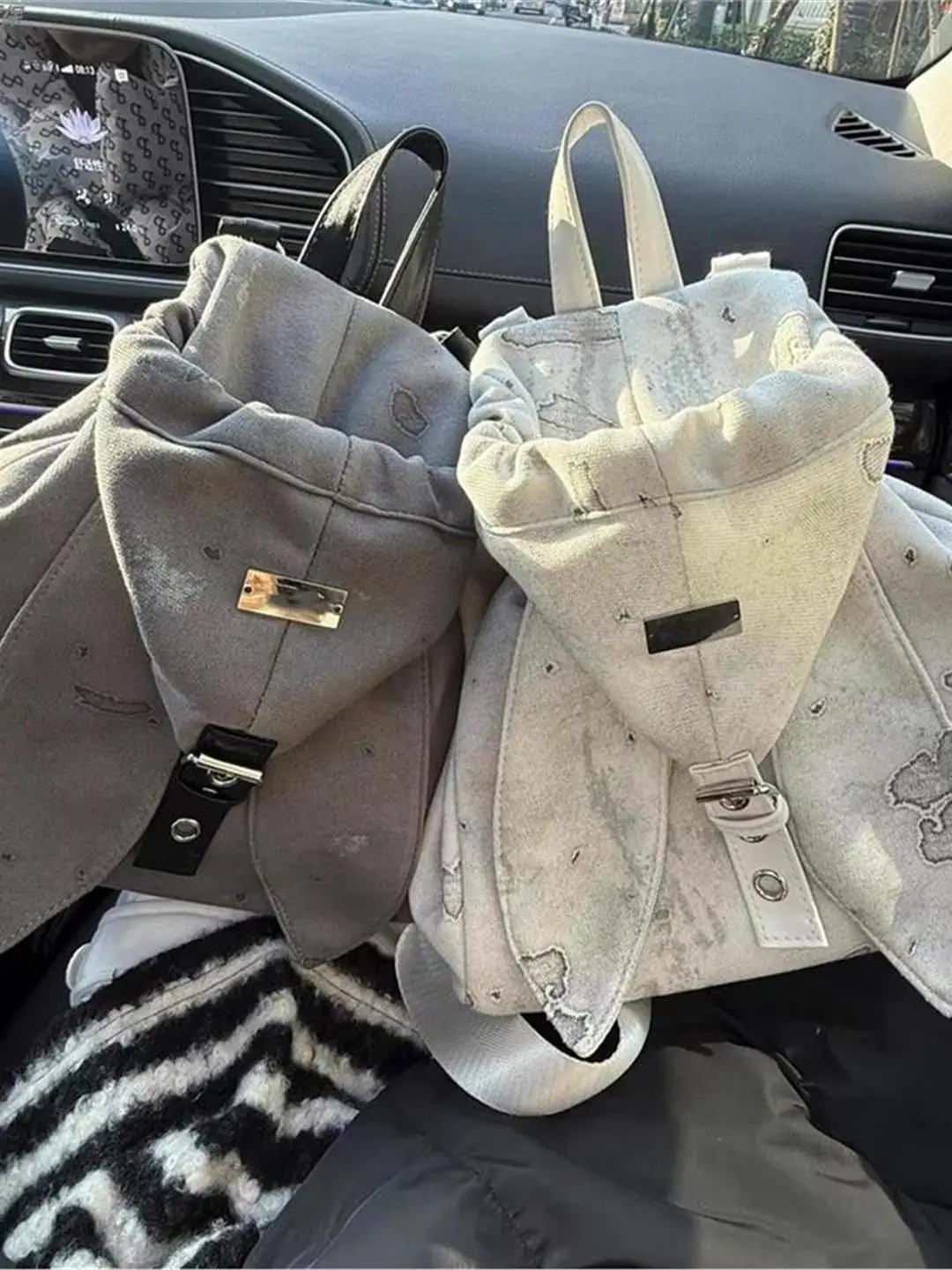 Cute Rabbit Crossbody Backpack Women's Multi-Functional Commuting School Bag Early Autumn New Style Korean Style Nylon Material
Cute Rabbit Crossbody Backpack Women's Multi-Functional Commuting School Bag Early Autumn New Style Korean Style Nylon Material