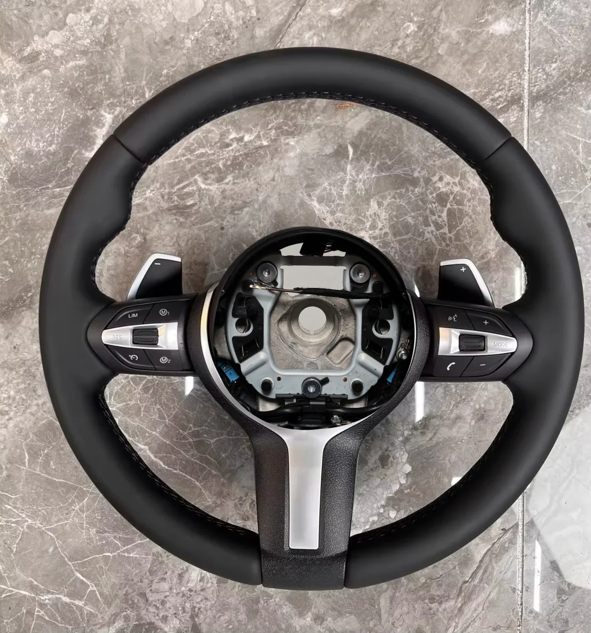 Sport Leather Steering Wheel For BMW M3 M5 F10 F30 F32 F20 F22 F87 F12 F06 F35 F80 F36 E90 E70 Car Steering Wheel
Sport Leather Steering Wheel For BMW M3 M5 F10 F30 F32 F20 F22 F87 F12 F06 F35 F80 F36 E90 E70 Car Steering Wheel
