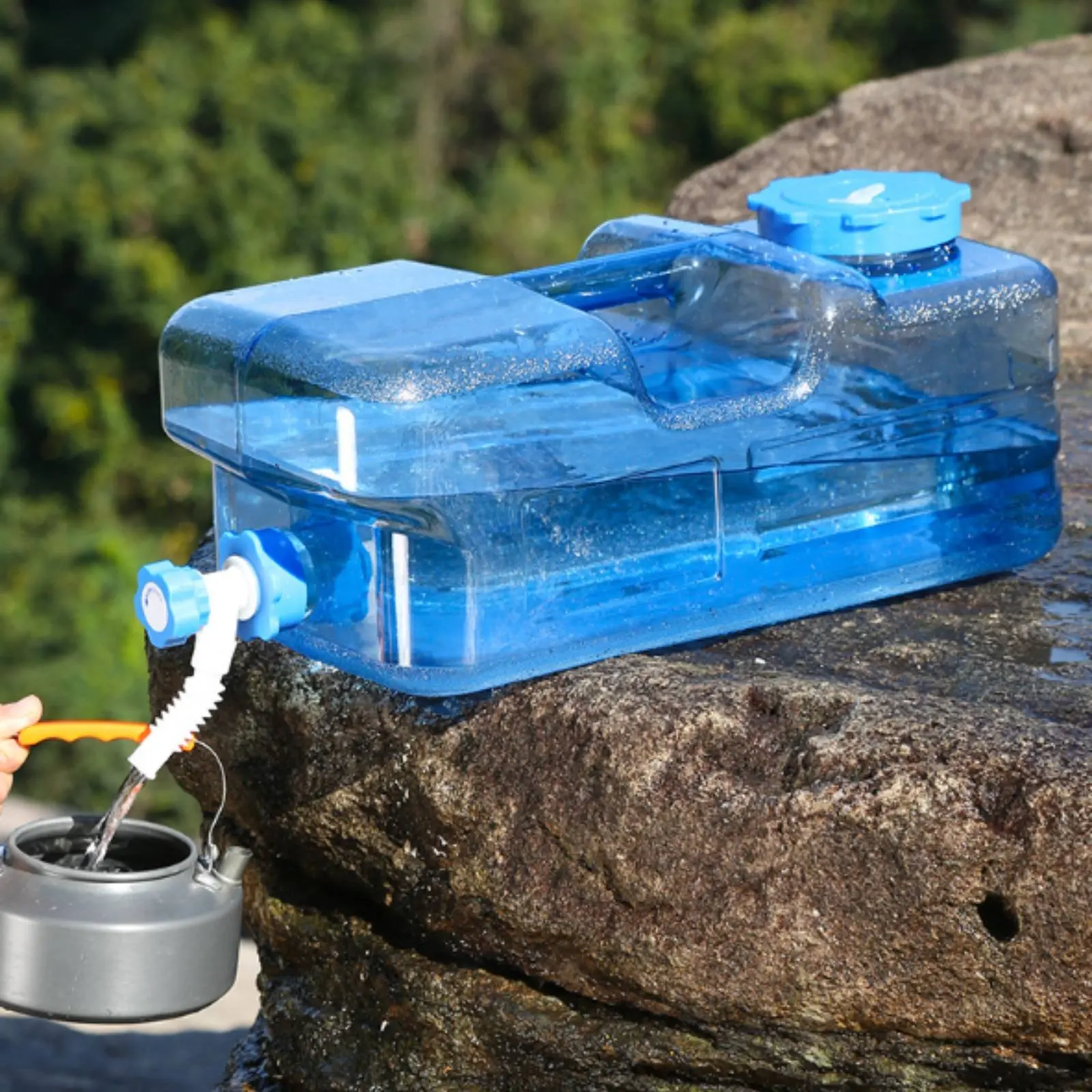Flat Rectangular Water Carrier Large Capacity Portable Water Container with Spigot Outdoor Equipment for Campers, Highway Trips
Flat Rectangular Water Carrier Large Capacity Portable Water Container with Spigot Outdoor Equipment for Campers, Highway Trips
