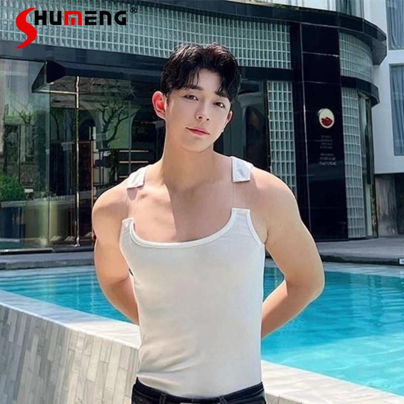 Men's 2025 Summer New Sexy Slim Fit Vests Men's Fashion Invisible Strap Personality Vests Male Solid Color Handsome Tank Tops
Men's 2025 Summer New Sexy Slim Fit Vests Men's Fashion Invisible Strap Personality Vests Male Solid Color Handsome Tank Tops