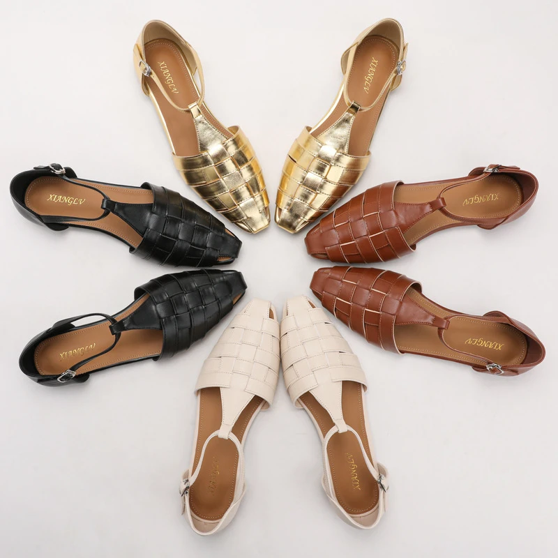 Woven strap summer comfortable flat-soled fashionable square-toed side-cut Roman sandals
Woven strap summer comfortable flat-soled fashionable square-toed side-cut Roman sandals