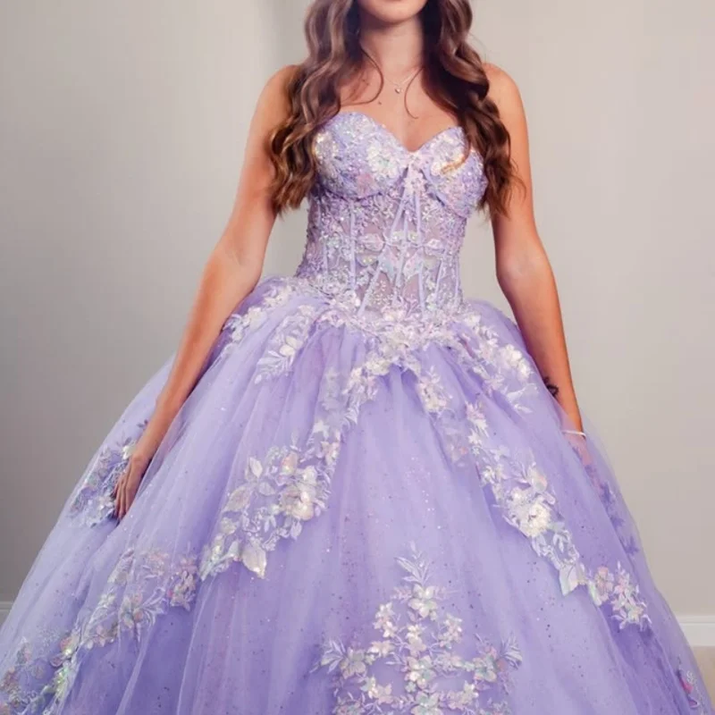 Customized Shiny lavender Quinceanera Dresses Off the Shoulder decal crystal Bow Long tail Vestido 15 Quinceanera
Customized Shiny lavender Quinceanera Dresses Off the Shoulder decal crystal Bow Long tail Vestido 15 Quinceanera