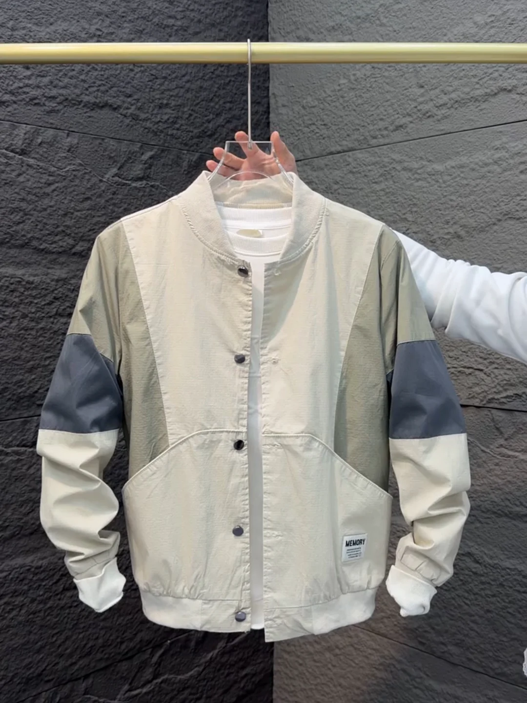 Men's Spring Summer New Style Baseball Collar Jacket Outerwear Fashionable Versatile High Quality Personality Standard Fit Lo...
Men's Spring Summer New Style Baseball Collar Jacket Outerwear Fashionable Versatile High Quality Personality Standard Fit Lo...