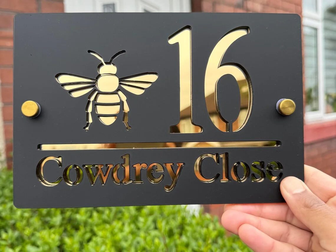 Изготовленный на заказ знак с номером дома, дизайн пчелы, дверной знак, номер двери, современное акриловое имя дома, адресная вывеска, подарок для нового дома
Изготовленный на заказ знак с номером дома, дизайн пчелы, дверной знак, номер двери, современное акриловое имя дома, адресная вывеска, подарок для нового дома