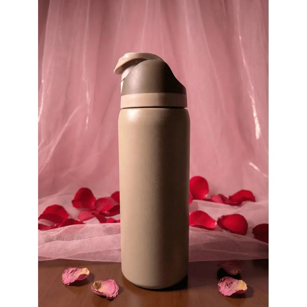 Термос Light Khaki Clover, 32 унции, из нержавеющей стали, с откидной крышкой для открывания одной рукой, в минималистичном стиле, сохраняет тепло и холод, идеально подходит для напитков.
Термос Light Khaki Clover, 32 унции, из нержавеющей стали, с откидной крышкой для открывания одной рукой, в минималистичном стиле, сохраняет тепло и холод, идеально подходит для напитков.