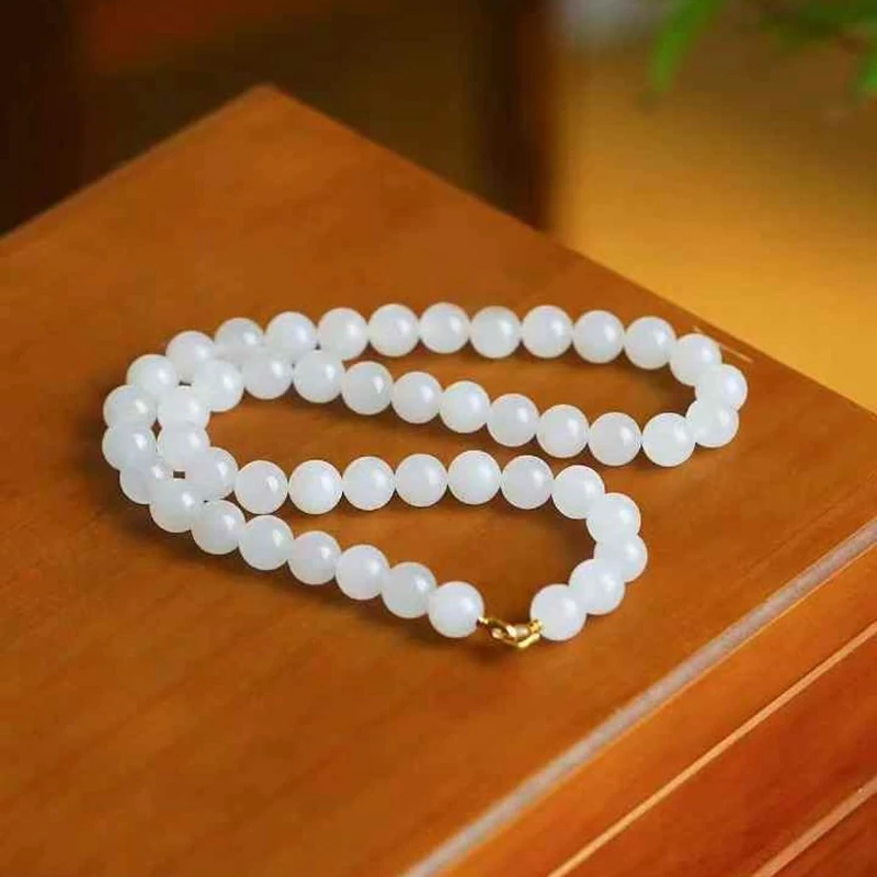 : Natural Hotan , Qinghai Material, Sheep Fat Grade White Jade Bead Necklace
: Natural Hotan , Qinghai Material, Sheep Fat Grade White Jade Bead Necklace